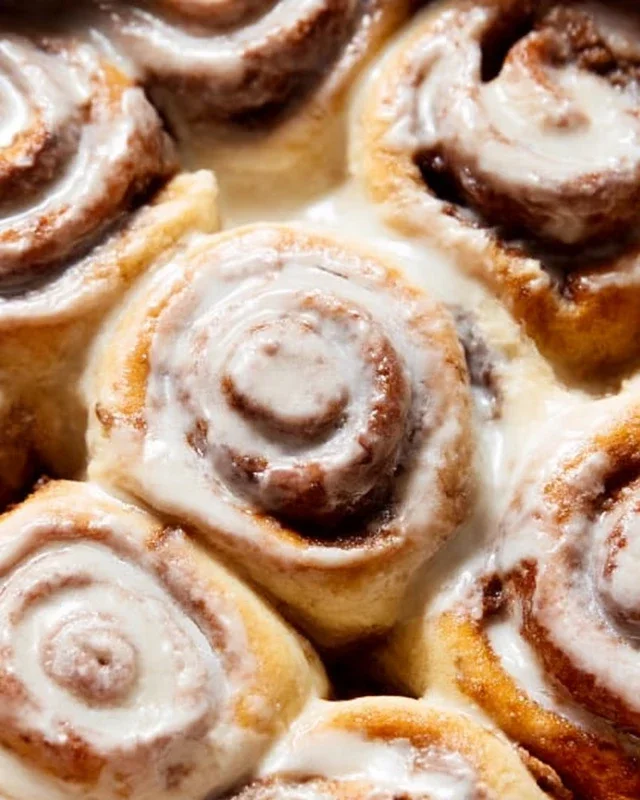 BEST Homemade Cinnamon Rolls